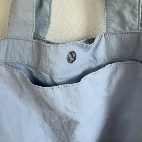 Lululemon Side-Cinch Shopper Bag *18L in blue linen - Picture 2 of 10